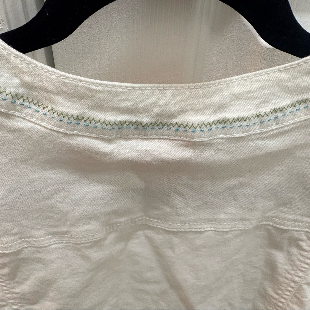 White Hearts of Palm Embroidered Jacket - Picture 6 of 7